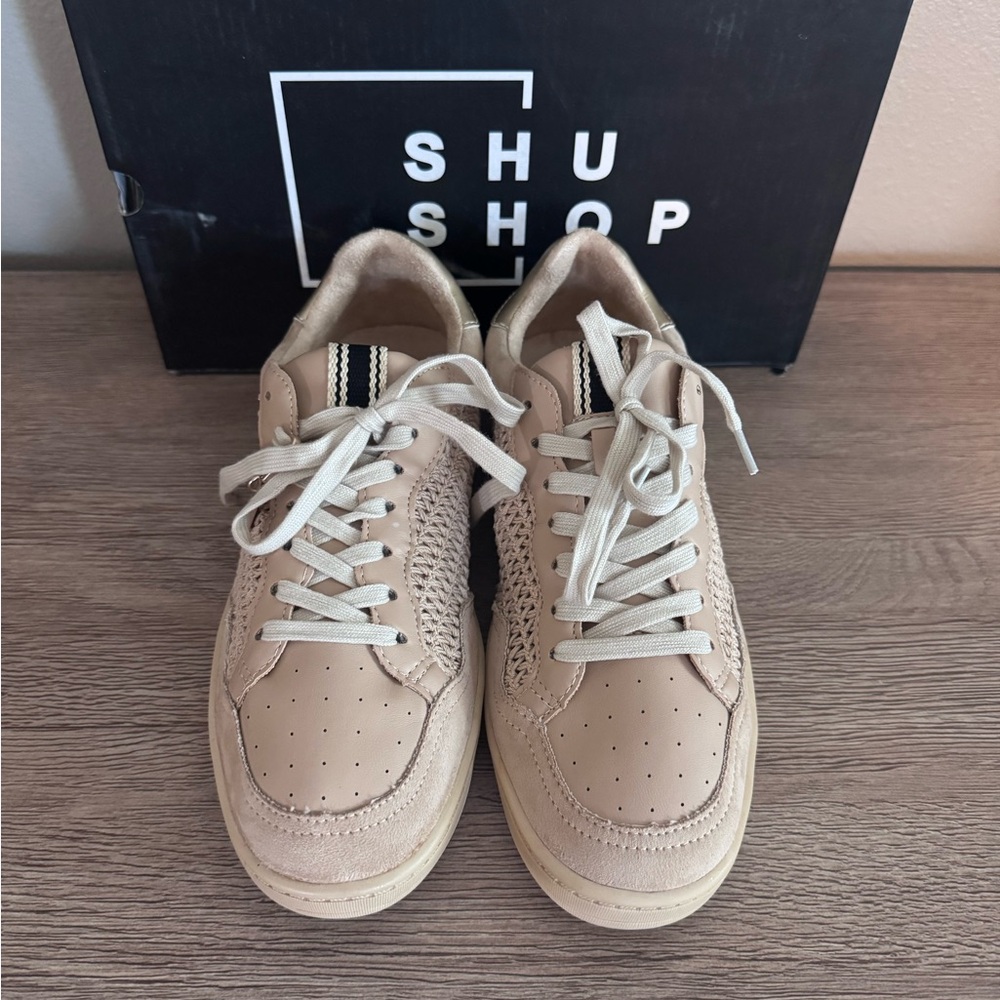 ShuShop Men's Cream Sneakers